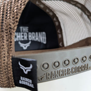 Gorra Ranch & Corral Caballo Payaso Rojo Blanca Trucker Semicurva Snapback