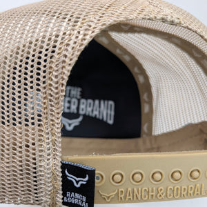 Gorra Ranch & Corral Borrego Negro Café Trucker Semicurva Snapback