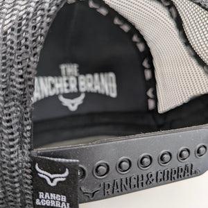 Gorra Ranch & Corral Logo Metal Negra Gamuza Trucker Semicurva Snapback