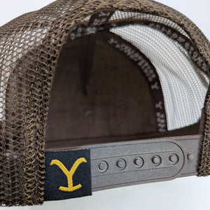 Gorra Yellowstone Dutton Ranch Crema Café Trucker Semicurva Snapback