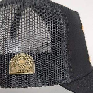 Gorra Yellowstone Logo Clásico Negro Trucker Semicurva Snapback