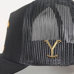 Gorra Yellowstone Logo Clásico Negro Trucker Semicurva Snapback