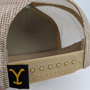 Gorra Yellowstone Parche Circular Arena Café Envejecido Trucker Semicurva Snapback