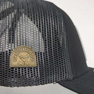 Gorra Ranch & Corral Blue Heeler Negra Trucker Semicurva Snapback