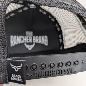 Gorra Ranch & Corral Blue Heeler Negra Trucker Semicurva Snapback